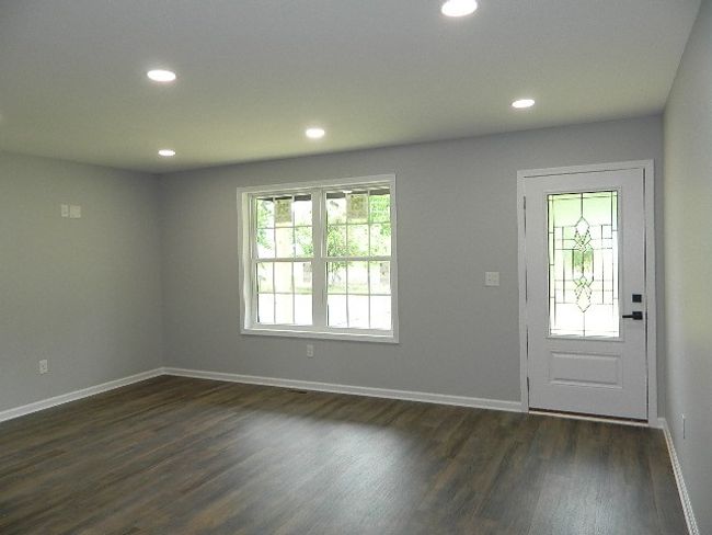 13396 Indian Run Rd, House other with 3 bedrooms, 2 bathrooms and 2 parking in Glade Spring VA | Image 4