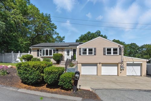 3 Indiana Ave, Woburn, MA, 01801-1307 | Card Image