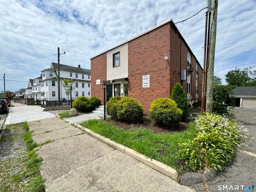 11-155 Wayne St, Bridgeport, CT, 06606-4645 | Card Image