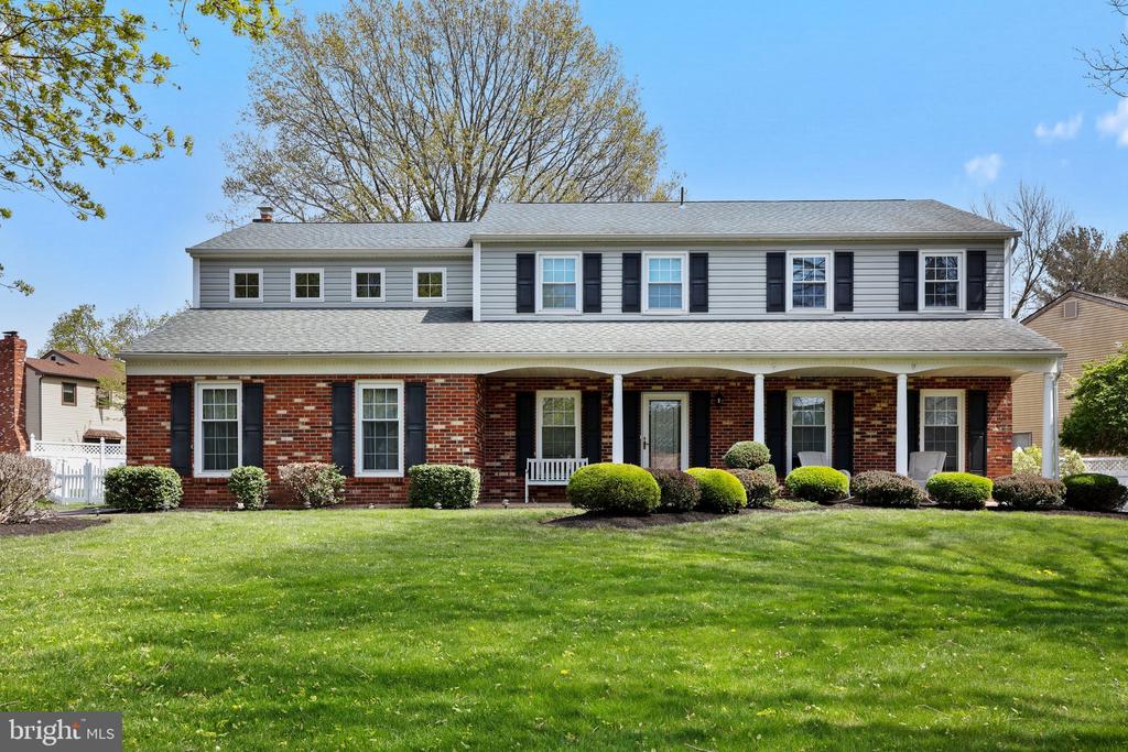 Randolph Dr, Yardley, PA 19067
