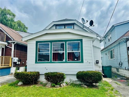 129 Clarence Ave, Buffalo, NY, 14215-2203 | Card Image