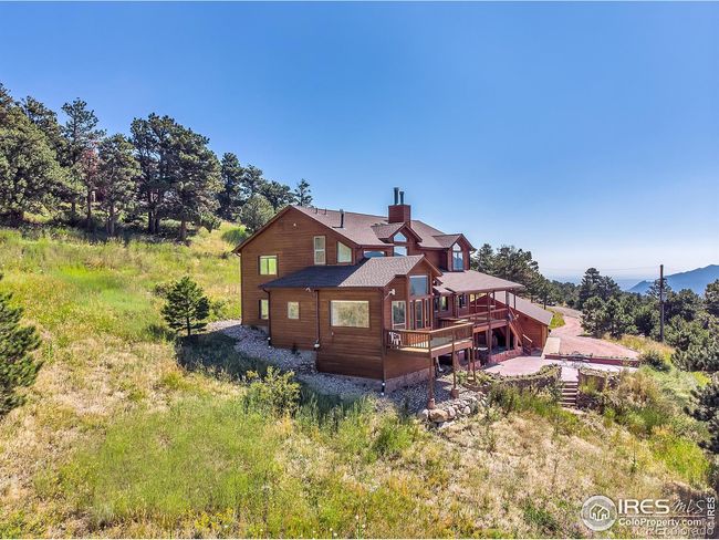 319 S Peak Rd, House other with 4 bedrooms, 4 bathrooms and 3 parking in Boulder CO | Image 36