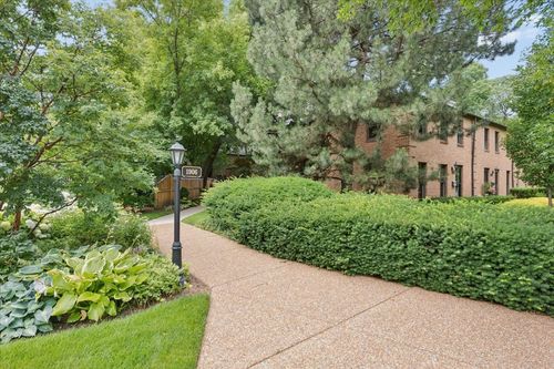 c-1906 Lincoln Street, Evanston, IL, 60201 | Card Image
