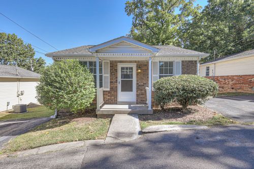 147 Five Oaks Dr, Nashville, TN, 37217-1242 | Card Image