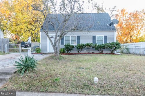 121 Cabbel Dr, MANASSAS PARK, VA, 20111-2342 | Card Image