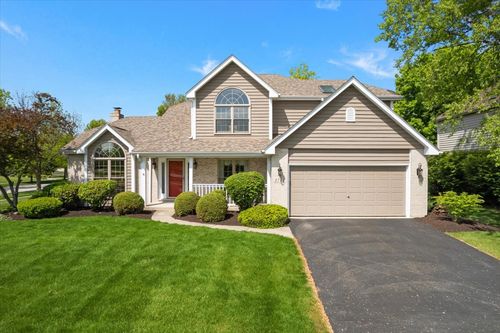 3751 Falkner Dr, Naperville, IL, 60564-6104 | Card Image