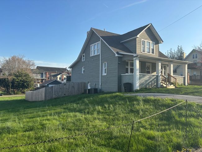 103 E Virginia St, House other with 4 bedrooms, 3 bathrooms and null parking in Galax VA | Image 45