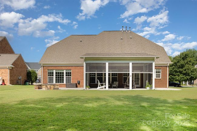 10106 Silverling Dr, House other with 4 bedrooms, 4 bathrooms and null parking in Waxhaw NC | Image 42