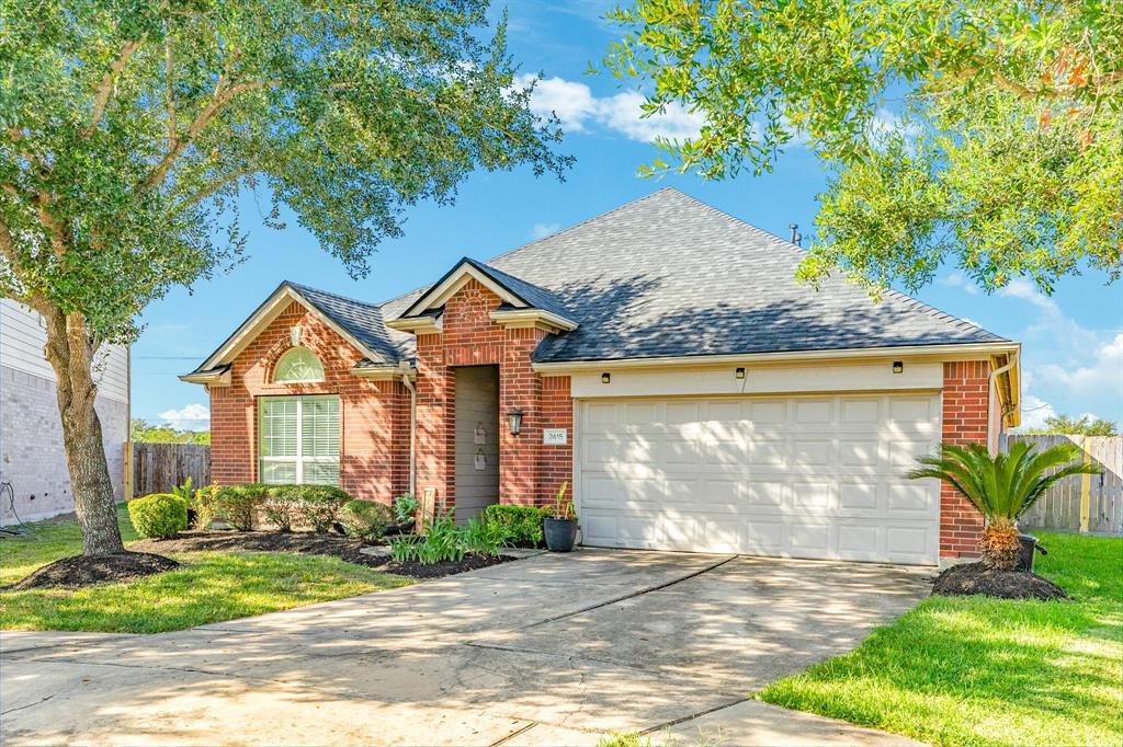 Bedford Oak St, Fresno, TX 77545