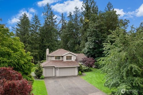 33045 Ne 43rd Pl, Carnation, WA, 98014-8702 | Card Image