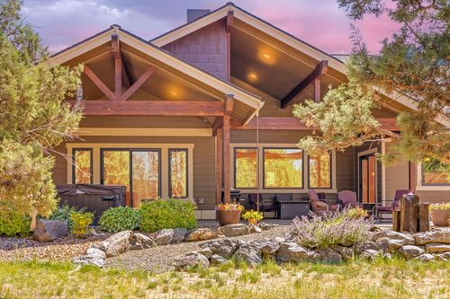 7581 Se Madison Ave, Prineville, OR, 97754-7615 | Card Image