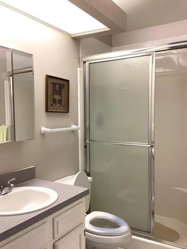 APT-101 - 44 Vista Gardens Trl, Condo with 2 bedrooms, 2 bathrooms and null parking in Vero Beach FL | Image 18