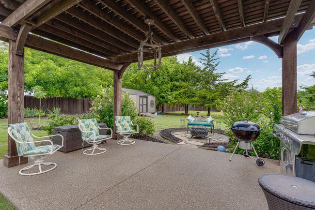 Covered Pergola, firepit, ready for entertaining | Image 32