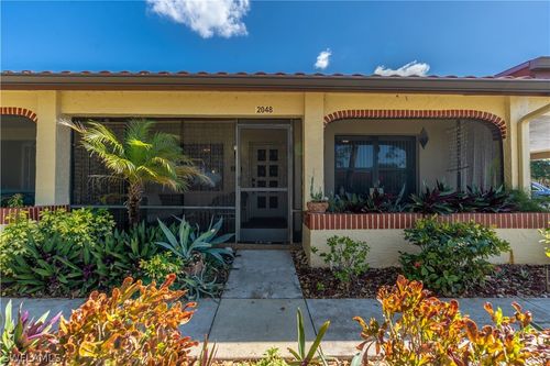 2048-2048 Pine Isle Ln, NAPLES, FL, 34112-6168 | Card Image