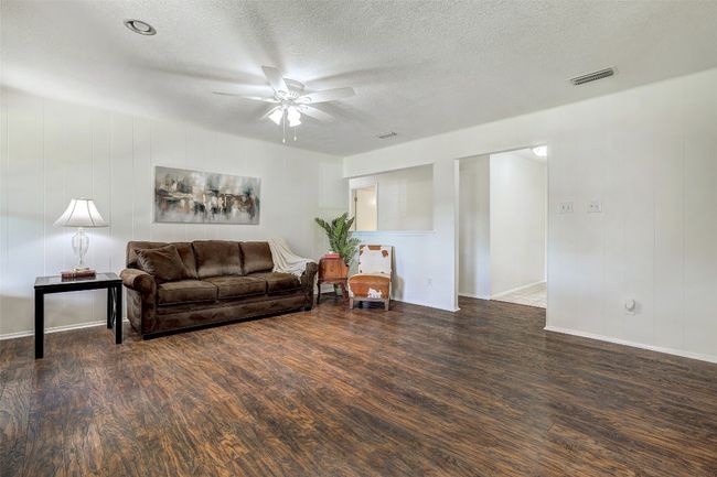 Pergo type flooring | Image 7