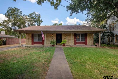 636 S College Ave, Tyler, TX, 75701-1660 | Card Image