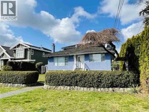 7041 Willingdon Ave, Burnaby, BC, V5J3R4 | Card Image