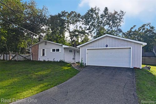 4255 N Ash Rd, Lincoln, MI, 48742-9665 | Card Image