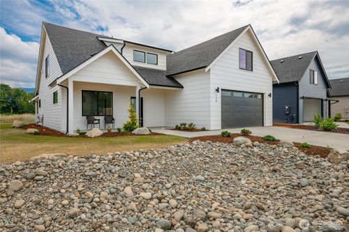 710 E 5th Street, Nooksack, WA, 98276 | Card Image