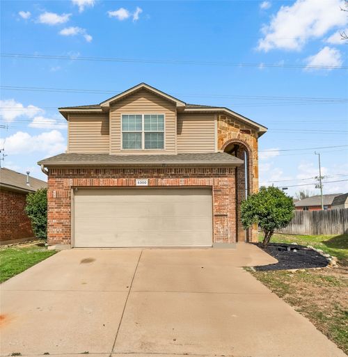 5300 Britton Ridge Ln, Fort Worth, TX, 76179-4299 | Card Image