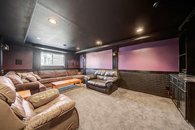 29 Family room_lower | Image 24