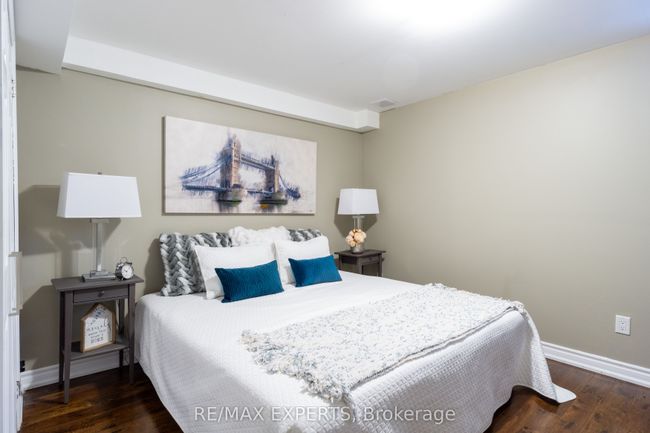 60 Crystalhill Dr, House other with 6 bedrooms, 5 bathrooms and 4 parking in Brampton ON | Image 34