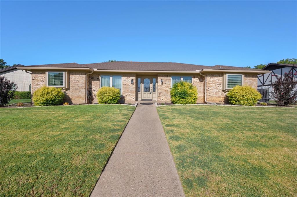 Ripplesprings Ct, Arlington, TX 76016