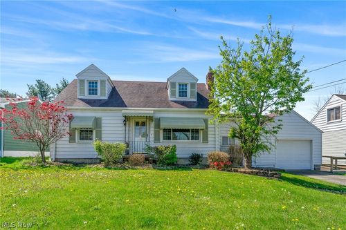 1513 Meadowbrook Ave, Poland, OH, 44514-1158 | Card Image