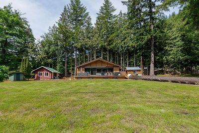 1680 Columbia Valley Rd, House other with 2 bedrooms, 1 bathrooms and 8 parking in Lindell Beach BC | Image 1