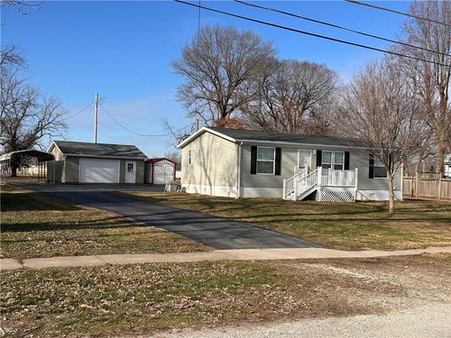 419 S Front St, Ramsey, IL, 62080-2342 | Card Image