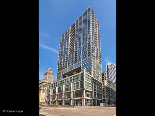 1401-8 E Randolph St, Chicago, IL, 60601-3632 | Card Image