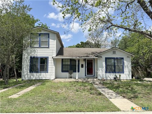 2006 Meadowlane St, Victoria, TX, 77901-7358 | Card Image
