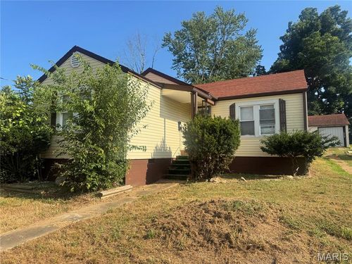 716 Ethel St, Poplar Bluff, MO, 63901-3422 | Card Image