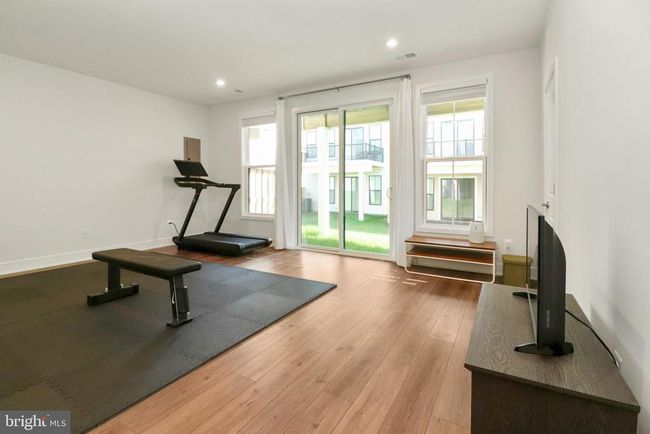 21740 Charing Cross Ter, Townhouse with 3 bedrooms, 4 bathrooms and null parking in BROADLANDS VA | Image 7