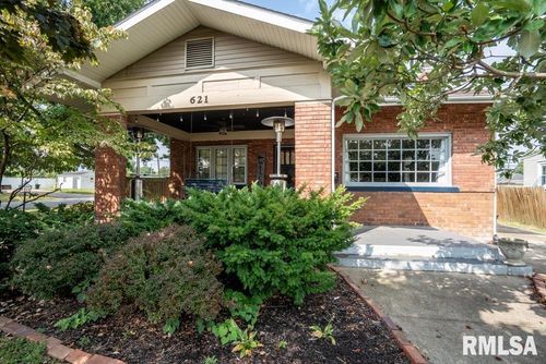 621 S 14th St, Herrin, IL, 62948-3805 | Card Image