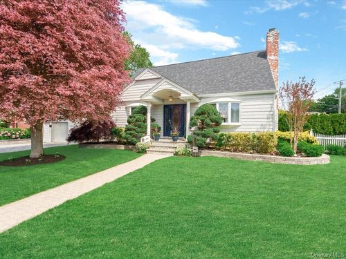56 Columbine Avenue, Hempstead, NY, 11566 | Card Image