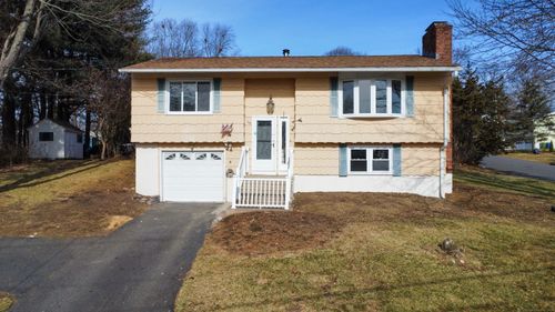 10 Fieldstone Road, Waterbury, CT, 06704 | Card Image