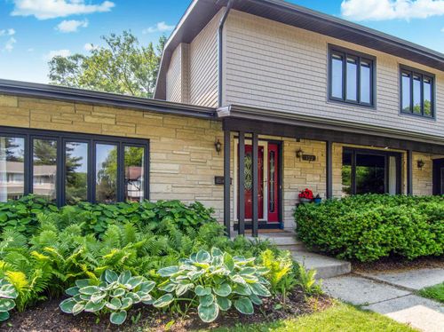 122 S Yellowstone Drive, MADISON, WI, 53705 | Card Image