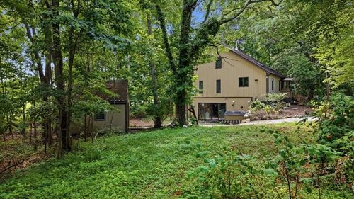 1746E Drift Rd, Westport, MA, 02790-1679 | Card Image