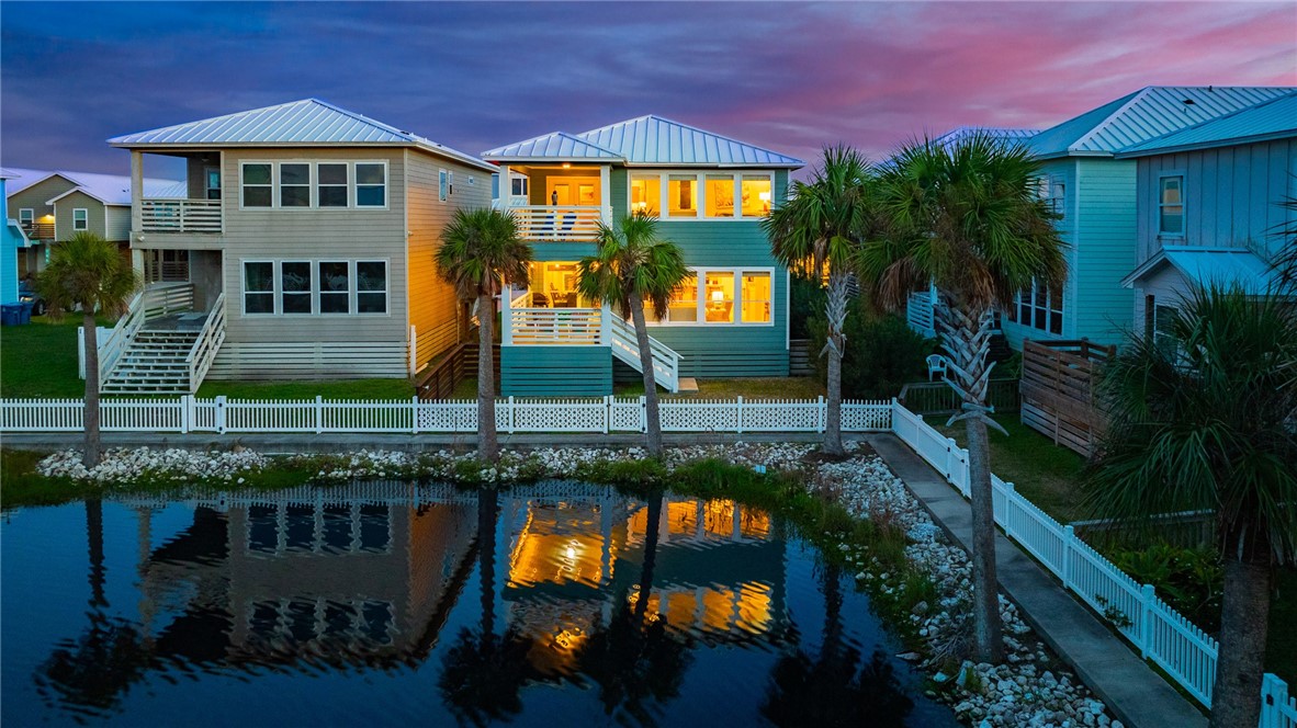 Paradise Pointe Dr, Port Aransas, TX 78373