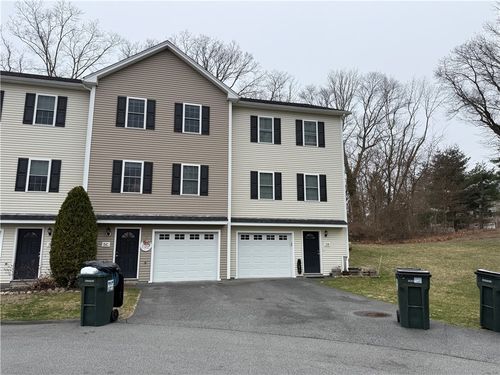 5d-75 Esmond St, West Warwick, RI, 02893-7432 | Card Image