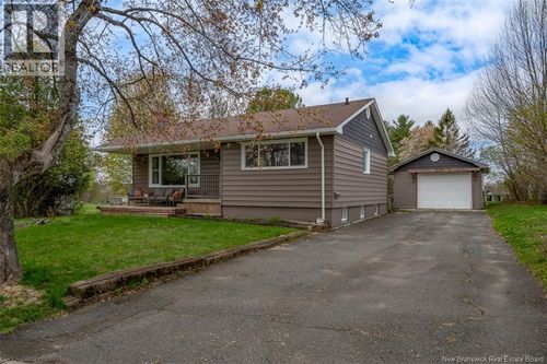 760 Mcevoy St, Fredericton, NB, E3A3B7 | Card Image