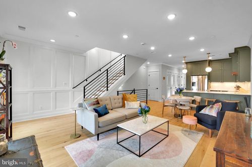 unit-7-217 16th St Ne, WASHINGTON, DC, 20002-9055 | Card Image
