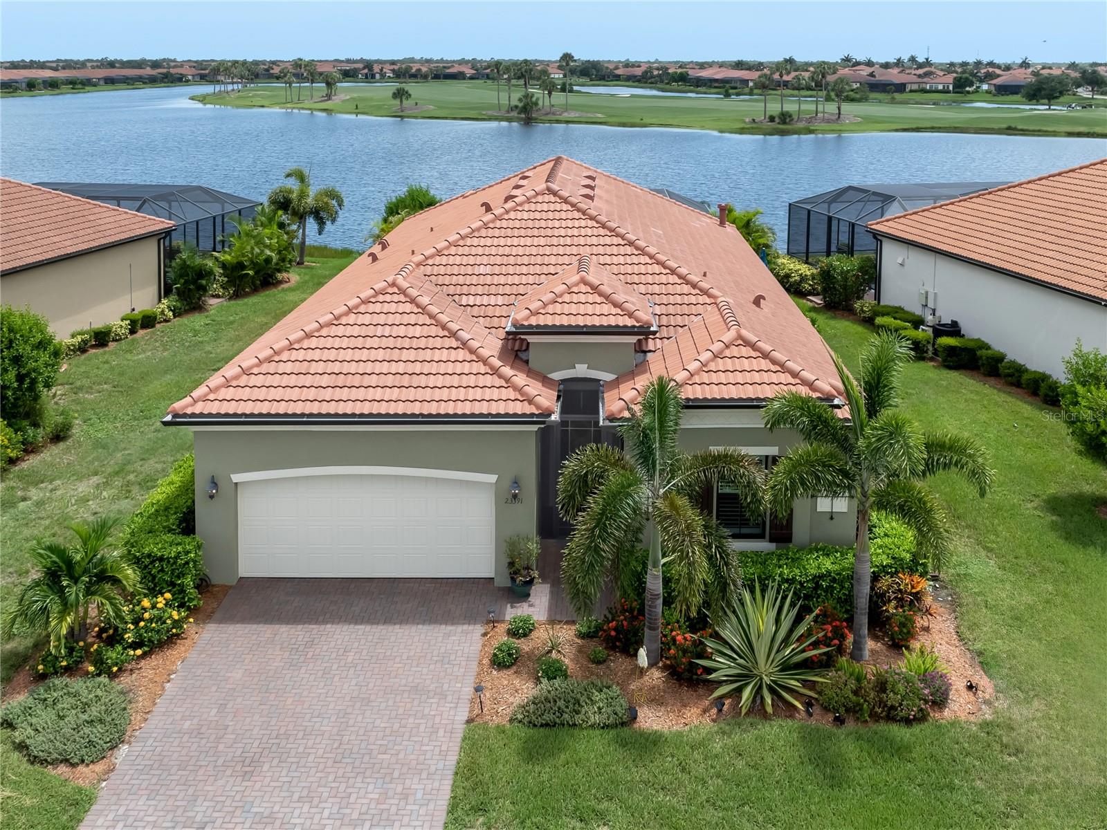Waverly Cir, Venice, FL 34293