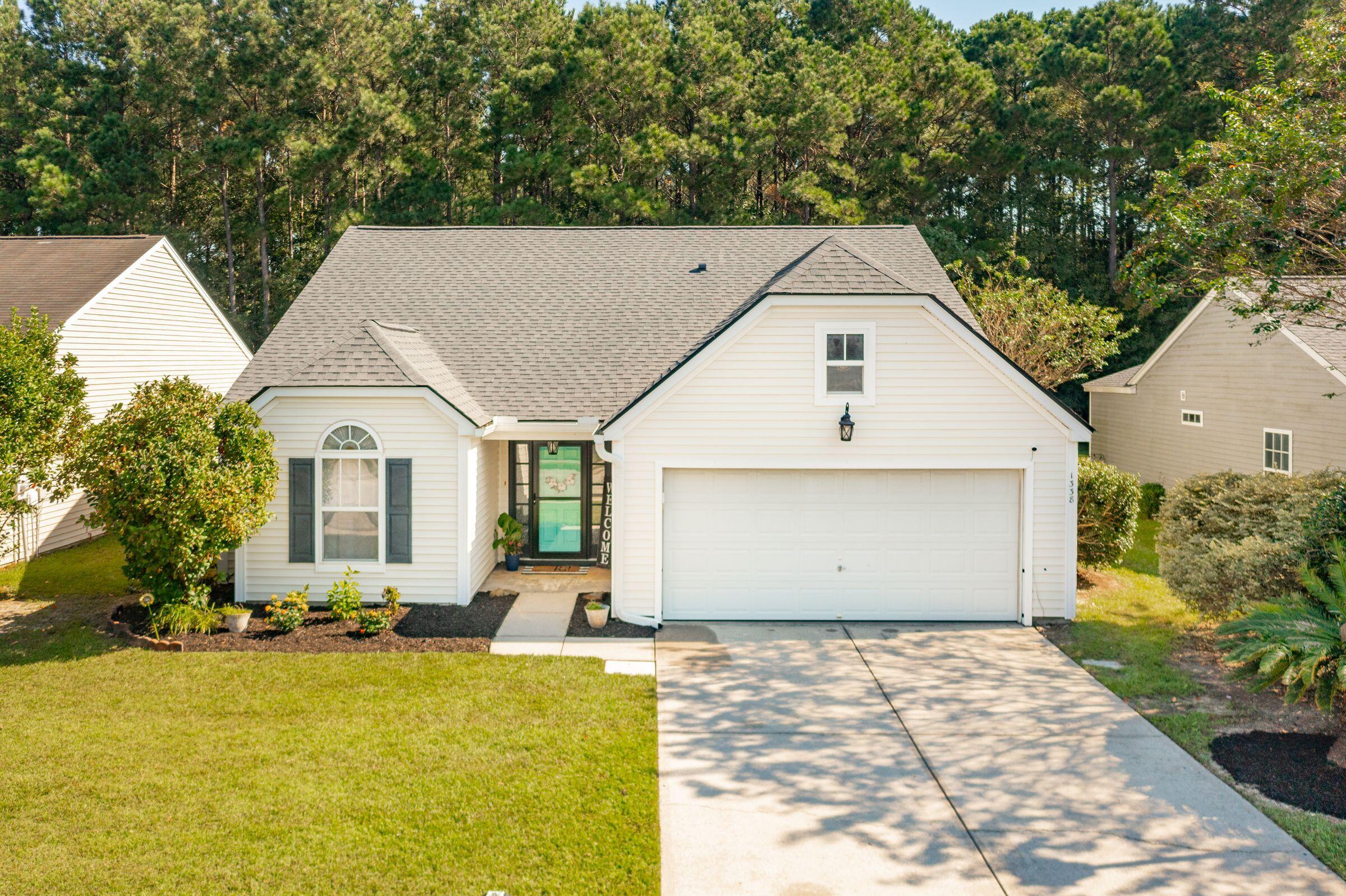 Palm Cove Dr, Charleston, SC 29492