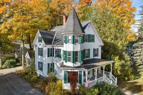 223 S Main St, Wolfeboro, NH, 03894-4412 | Card Image