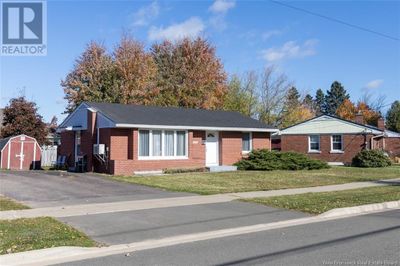 19 Hows Cres, House other with 2 bedrooms, 1 bathrooms and null parking in Moncton NB | Image 1