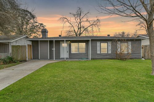 3515 Meadowlake Rd, Pasadena, TX, 77503-1520 | Card Image