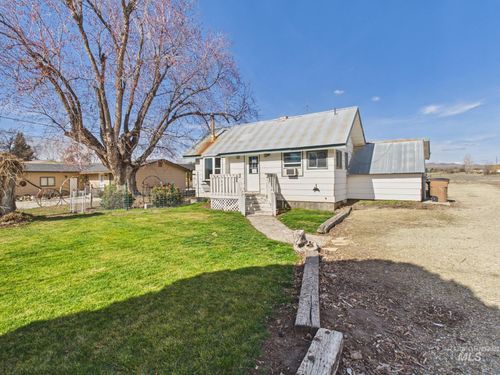 488 E Idaho Blvd, Emmett, ID, 83617-9579 | Card Image