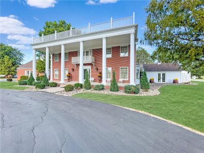 605 Main Street, House other with 4 bedrooms, 3 bathrooms and null parking in Higginsville MO | Image 2